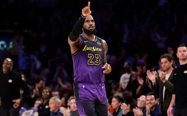 bifa必发注册入口-詹皇40岁首胜！一战创5大纪录，队友：最强40岁球员