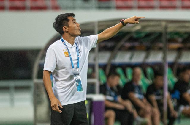 bifa必发体育平台-“落魄”广州德比：从并肩征战亚冠到陷入保级困境